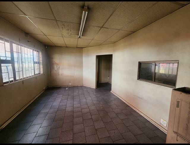 441M² WAREHOUSE TO LET IN WADEVILLE
